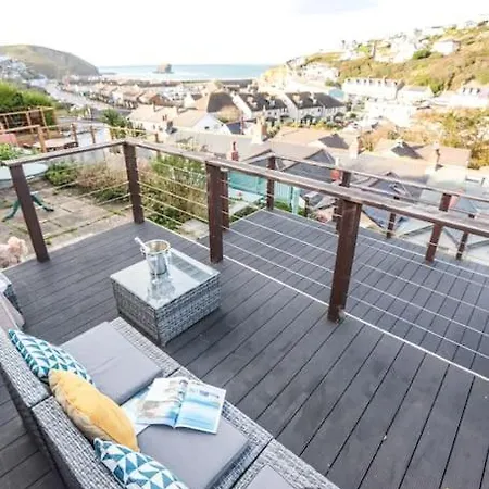 Beach Lovers Paradise In - With Sea Views & Log Burner Just 100m From Beach Portreath